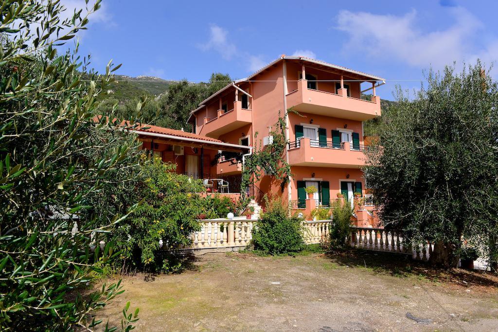 Paradise Apartments Paleokasztríca Kültér fotó